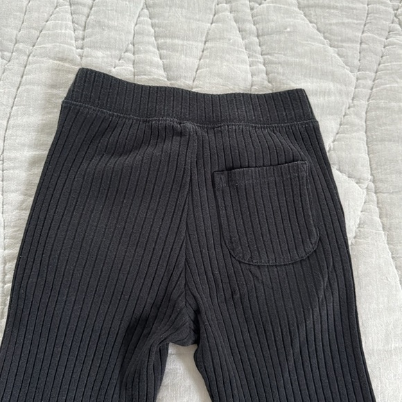 Uniqlo kids flare pants - Picture 4 of 5